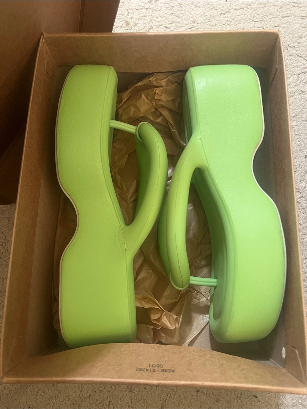 Melissa Free Platform Sandals - Lime Green